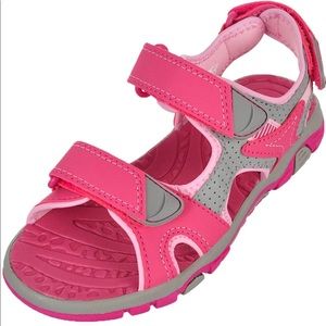 Khombu Girls sandals size 2